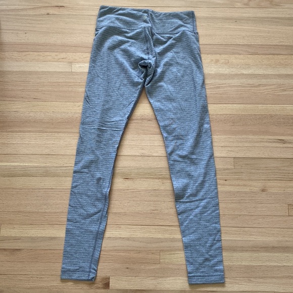 Lululemon Reversible Run: Turn Around Tight Sz 10 - Picture 6 of 6